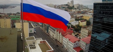 Ко Дню государственного флага России